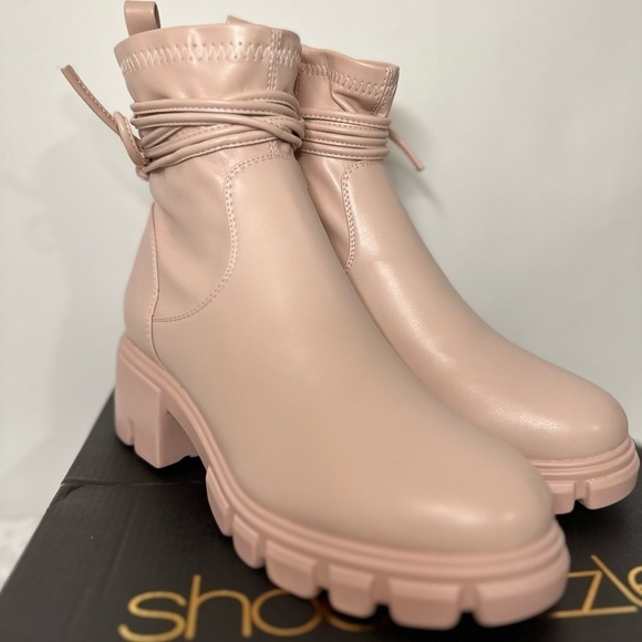NWT SHOE DAZZLE NEW In Box - Shoedazzle Blush Platform Boots! - Picture 7 of 12